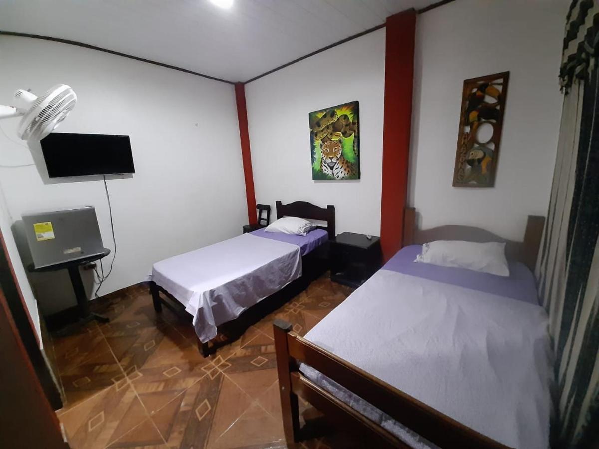 Hostal Selvatrip Leticia Esterno foto