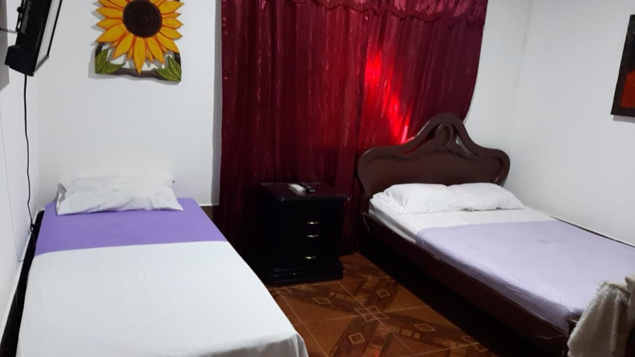 Hostal Selvatrip Leticia Esterno foto